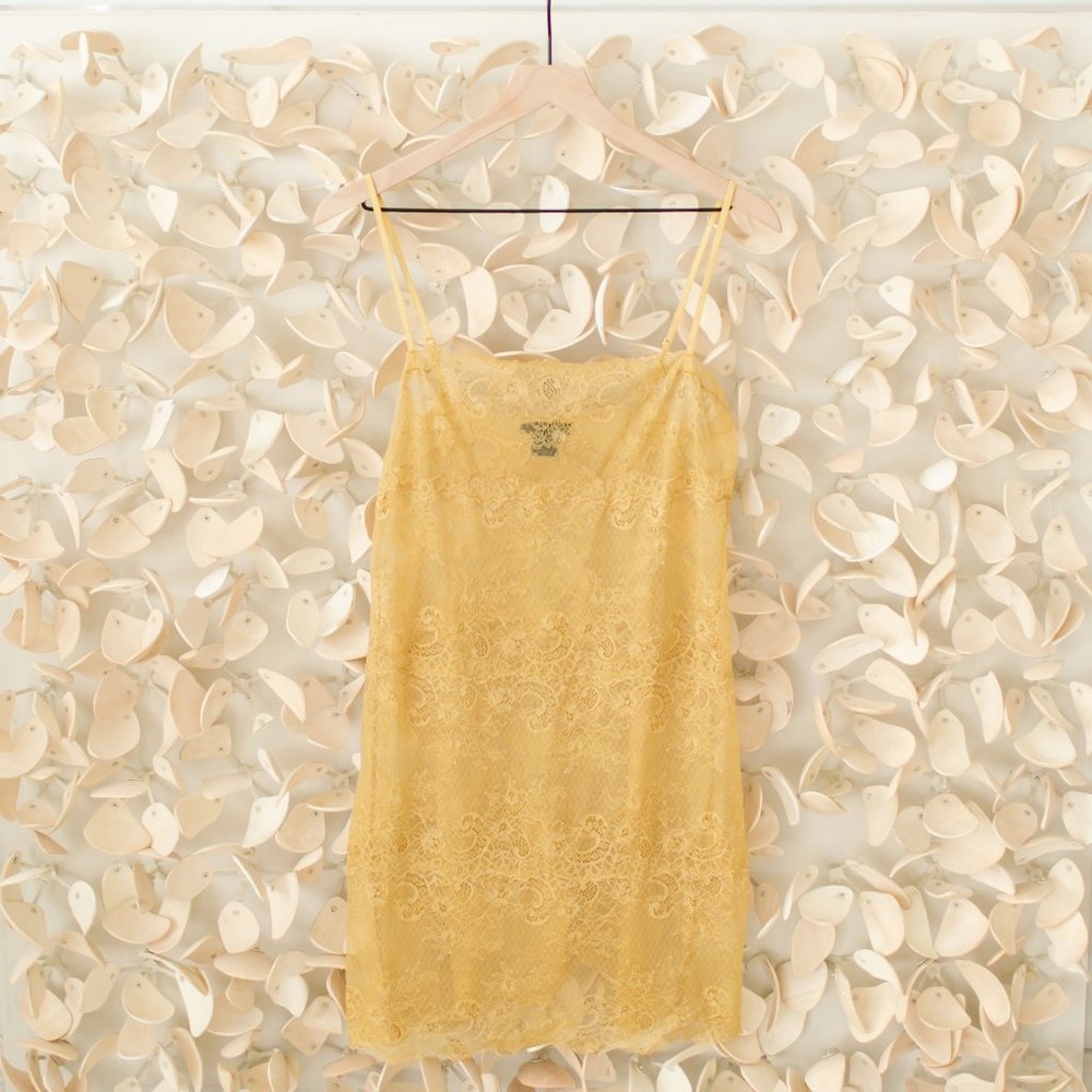 Natori Boudoir Sheer Lace Chemise Golden Yellow - Picture 3 of 8
